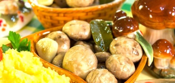 Маринованные шампиньоны