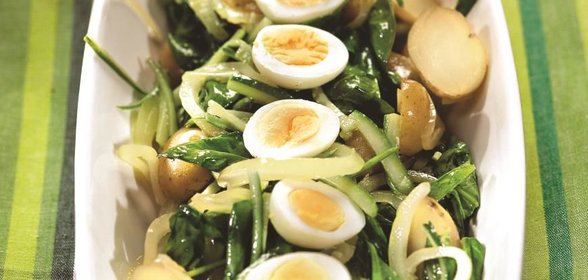 Салат со щавелем и картофелем