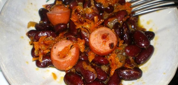 Сосиски с фасолью