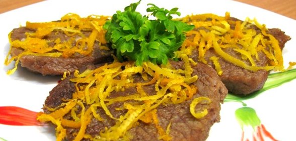 Говядина, жаренная с лимоном и апельсином