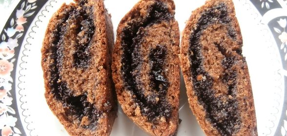 Рулет из творожного теста с маком