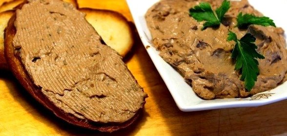 Паштет из куриной печени с вешенками