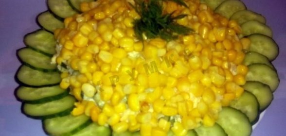 Салат с мясом криля и огурцами