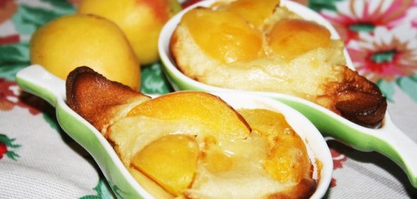 Клафути с абрикосом