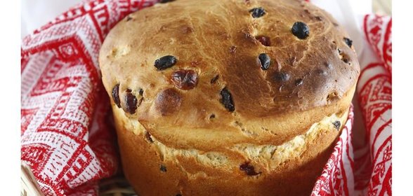 Пасхальный кулич с клюквой