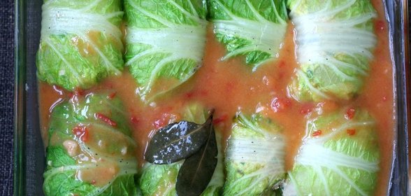 Запеченные голубцы из пекинской капусты с курицей