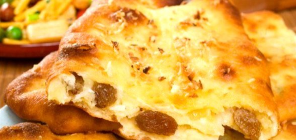 Хлеб с курагой и приправой