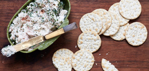 Соус-дип из копченой форели