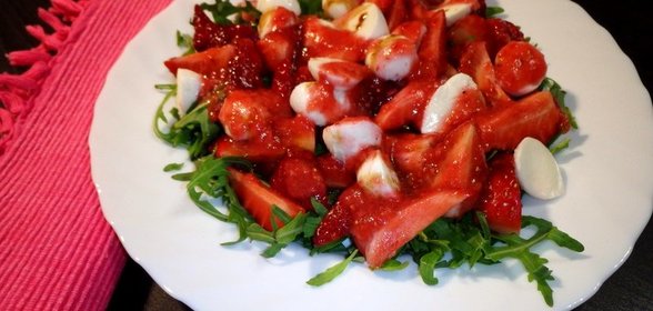 Руккола с моцареллой