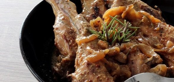 Кроличьи бердышки с медом и горчицей