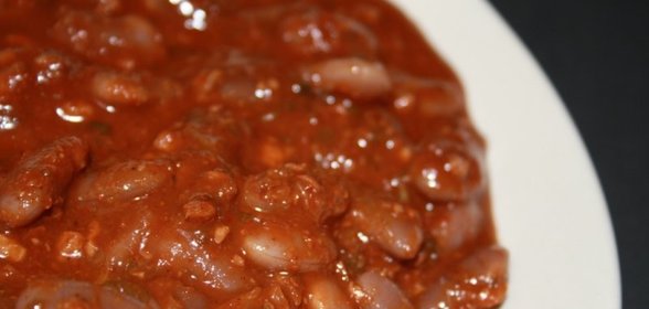 Лобио с кинзой и грецкими орехами