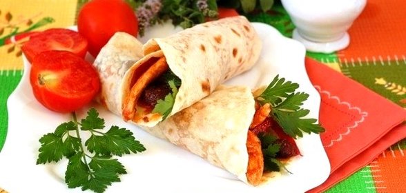 Буррито с курицей и перцем