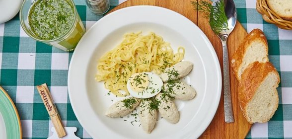 Куриный суп с вермишелью и фрикадельками
