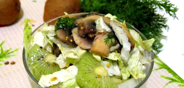 Салат из пекинской капусты и киви