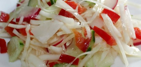 Витаминный салат из свежих овощей