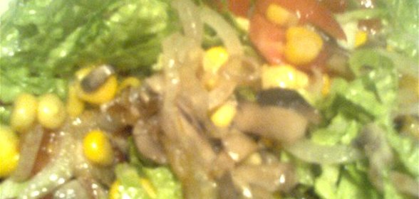 Легкий салат с грибами