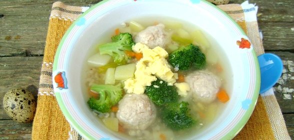 Детский суп с фрикадельками