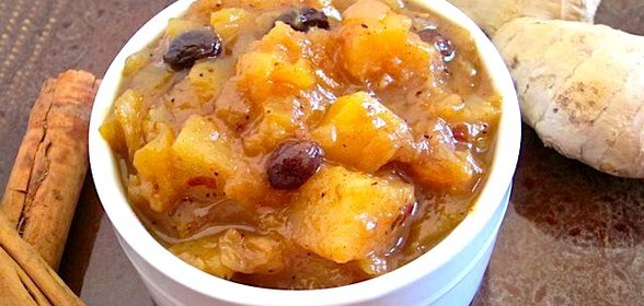 Чатни из манго и ананаса