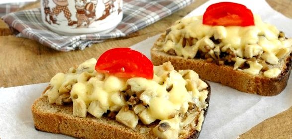 Гренки с грибами
