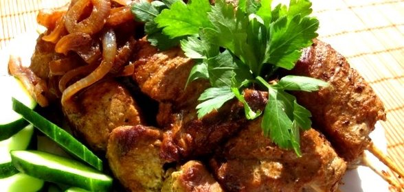 Шашлык на сковороде из свинины