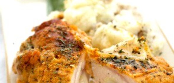 Рулетики из куриной грудки с сыром бри