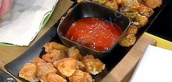 Гренки с соусом из запеченных томатов