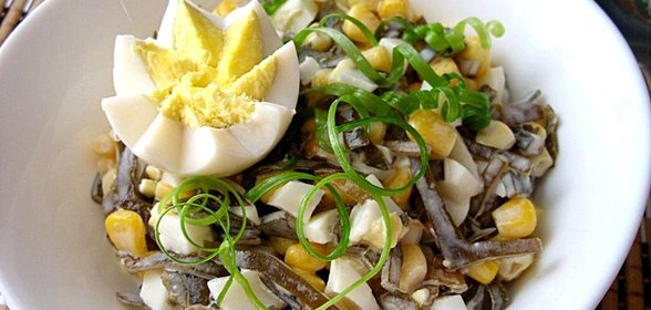 Салат с морской капустой