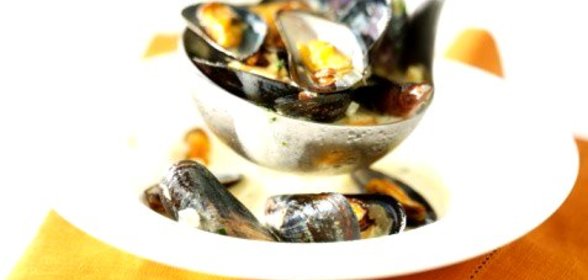 Классические французские мидии (Moules Mariniere)