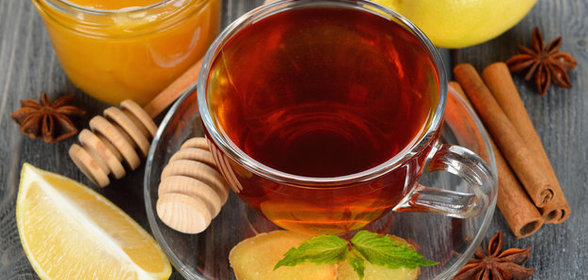 Имбирно-клубничный чай