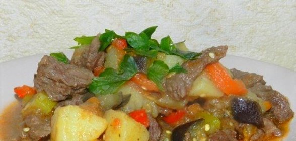 Рагу в мультиварке с мясом