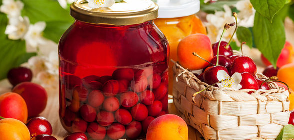 Компоты для летнего дня: 5 рецептов + секреты приготовления