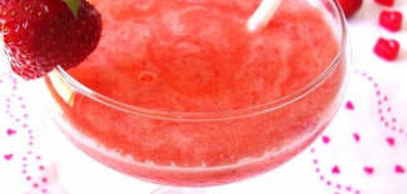 Клубничный лимонад для взрослых