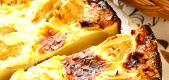 Пирог с грушами и фундуком