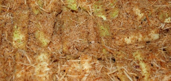 Палочки из цукини в золотистой панировке из пармезана