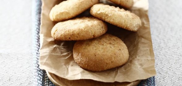 Рассыпчатое печенье с корицей