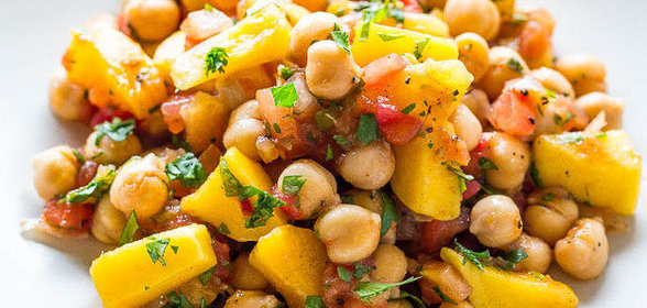 Салат с нутом