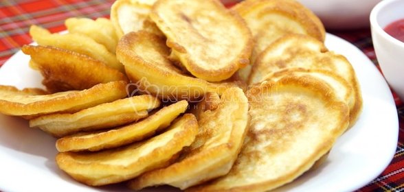 Цыпленок с фенхелем, маслинами и белым вином