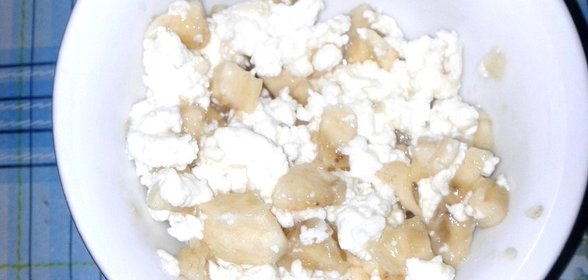 Детский кальцинированный творожок с бананом