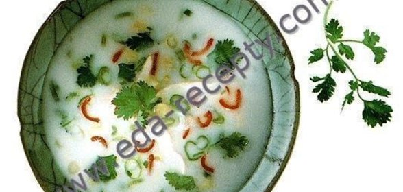 Свиной суп с кокосовым молоком