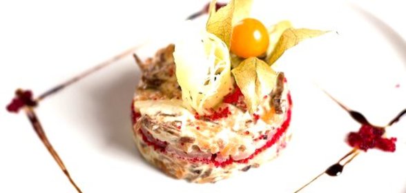 Мясной салат с сардинами