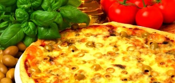 Пицца с морепродуктами в мультиварке