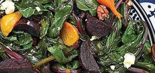 Салат с печеной свеклой и голубым сыром