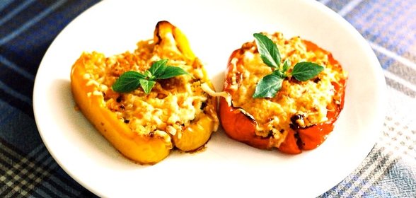 Болгарский перец, запеченный с брынзой и грибами