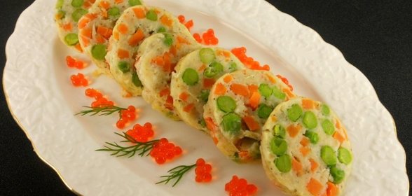 Рулет рыбный с овощами