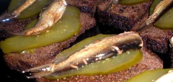 Гренки с шпротами