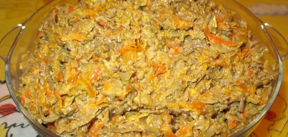 Печень с морковью и луком