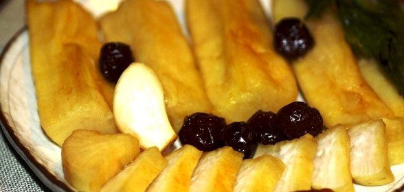 Маринованный дайкон