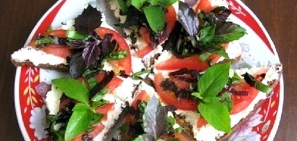 Бутерброд с сыром и томатами