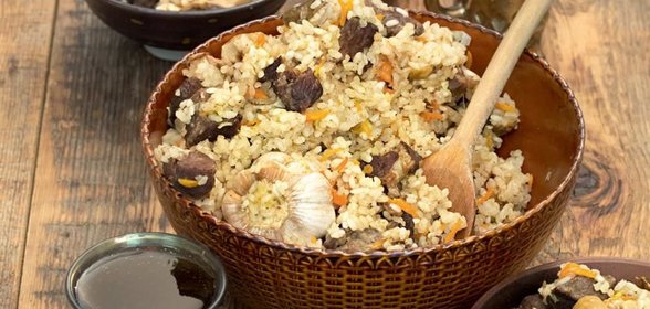 Городской плов с бараниной и грибами