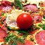 Омлет с колбасой, помидорами и сыром
